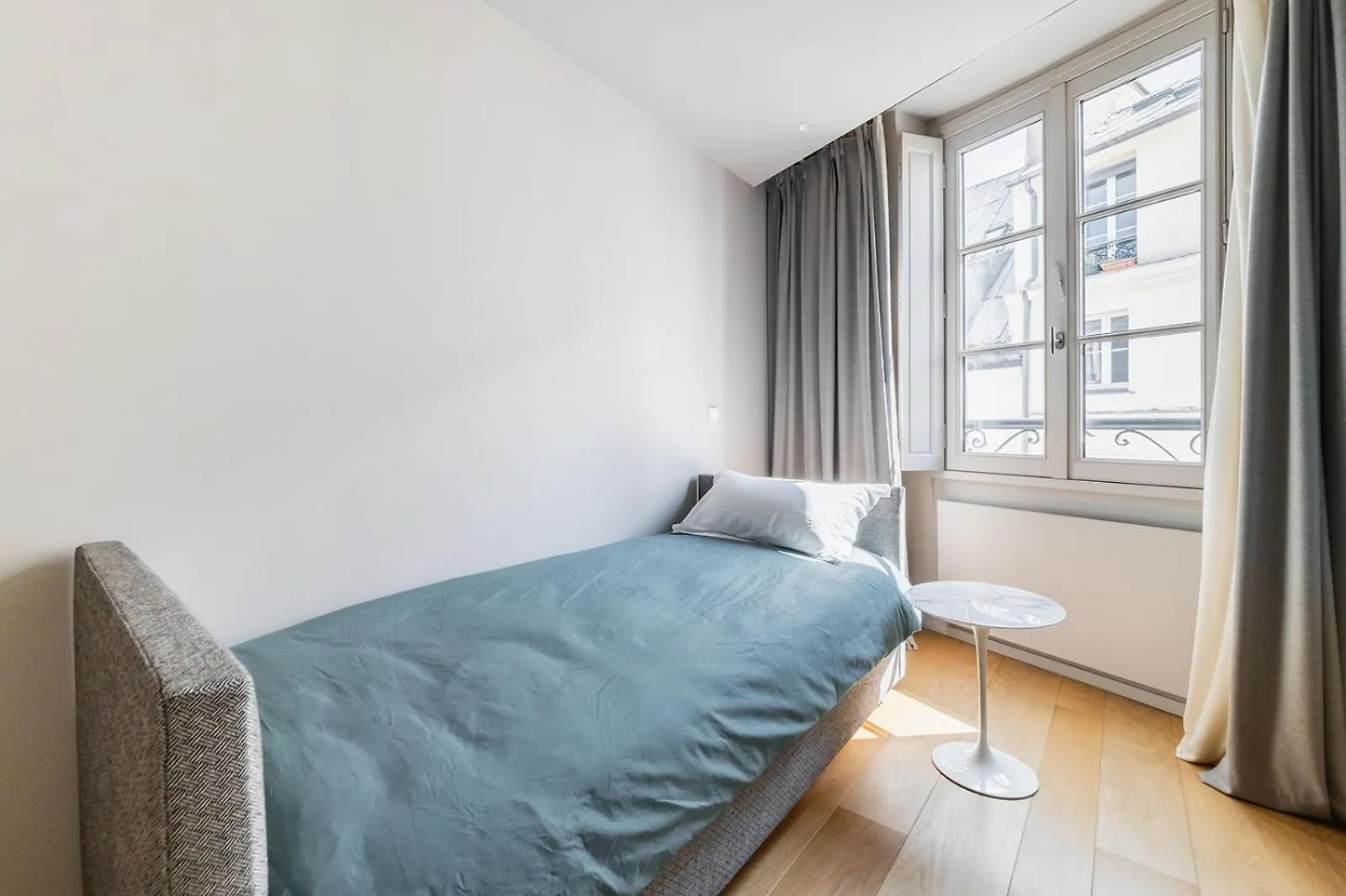 Duplex Au Calme Dans Le Quartier Latin Apartment Paris France
